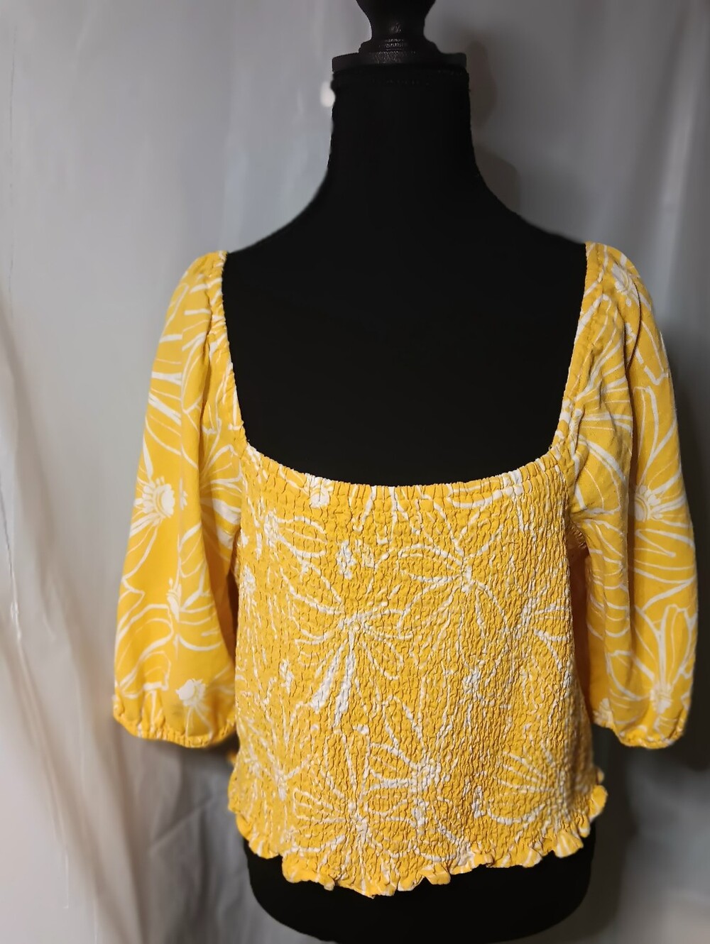 Universal Thread Yellow Smocked Square-Neck Blouse with Puff Sleeves